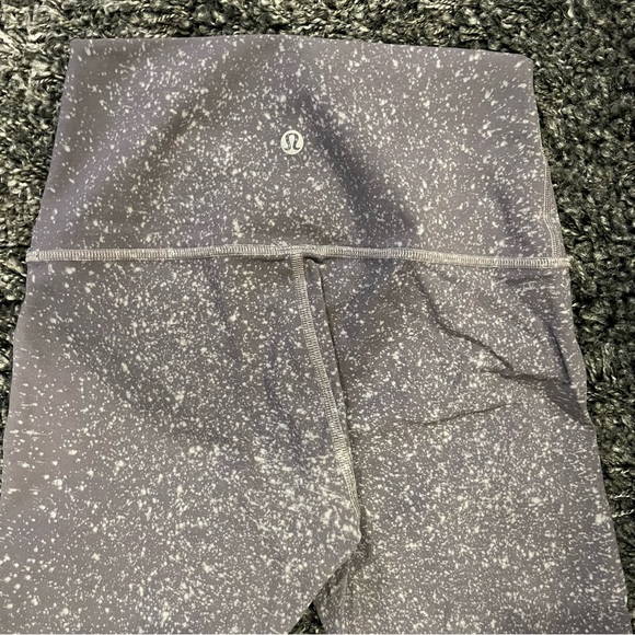 🩶LULULEMON WUNDER UNDER 26IN LEGGINGS IN SPRAY SIZE 2🩶 - Picture 3 of 4